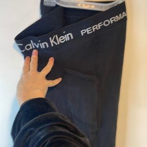 Calvin Klein black leggings.